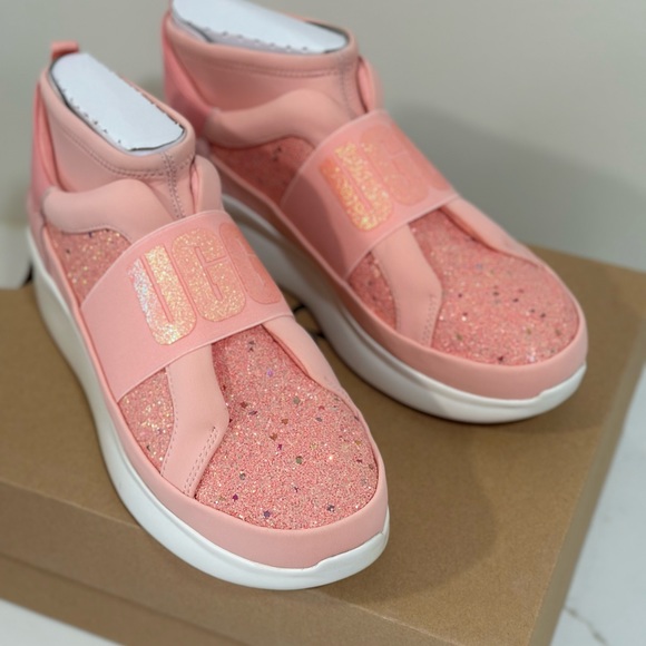 Ugg neutra glitter pink sneakers new in box